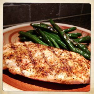 Picture of Grilled Chicken Breast and Green Beans